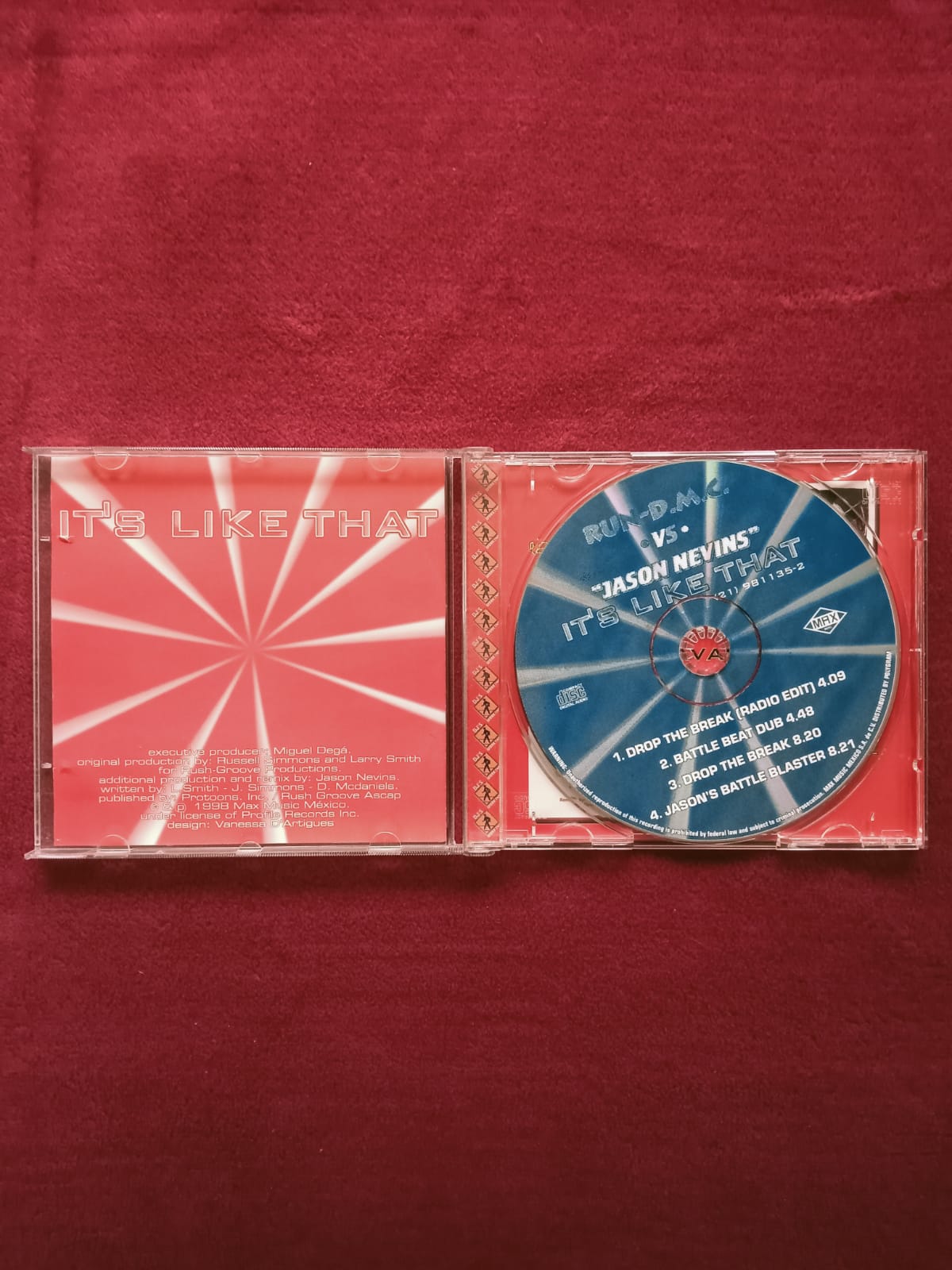 Run-D.M.C. vs. Jason Nevins – It's Like That. Cd excelente estado. formato muerto