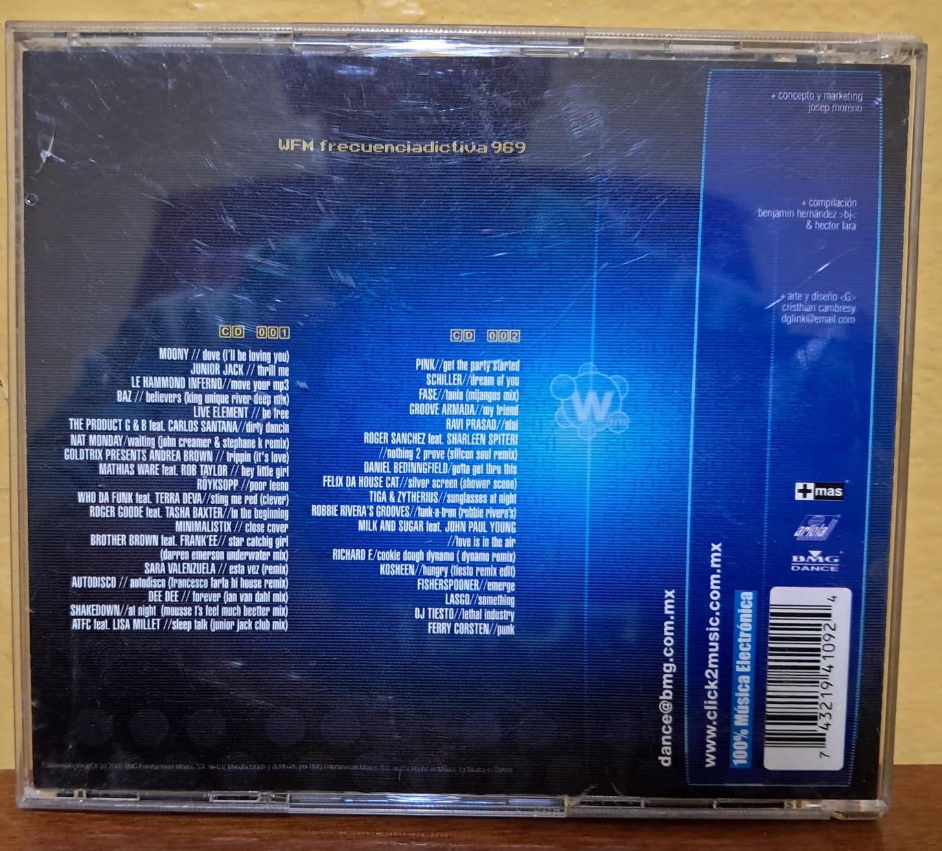 Varios – WFM FrecuenciAdictiva 96.9. 2 x CD en buen estado. formato muerto