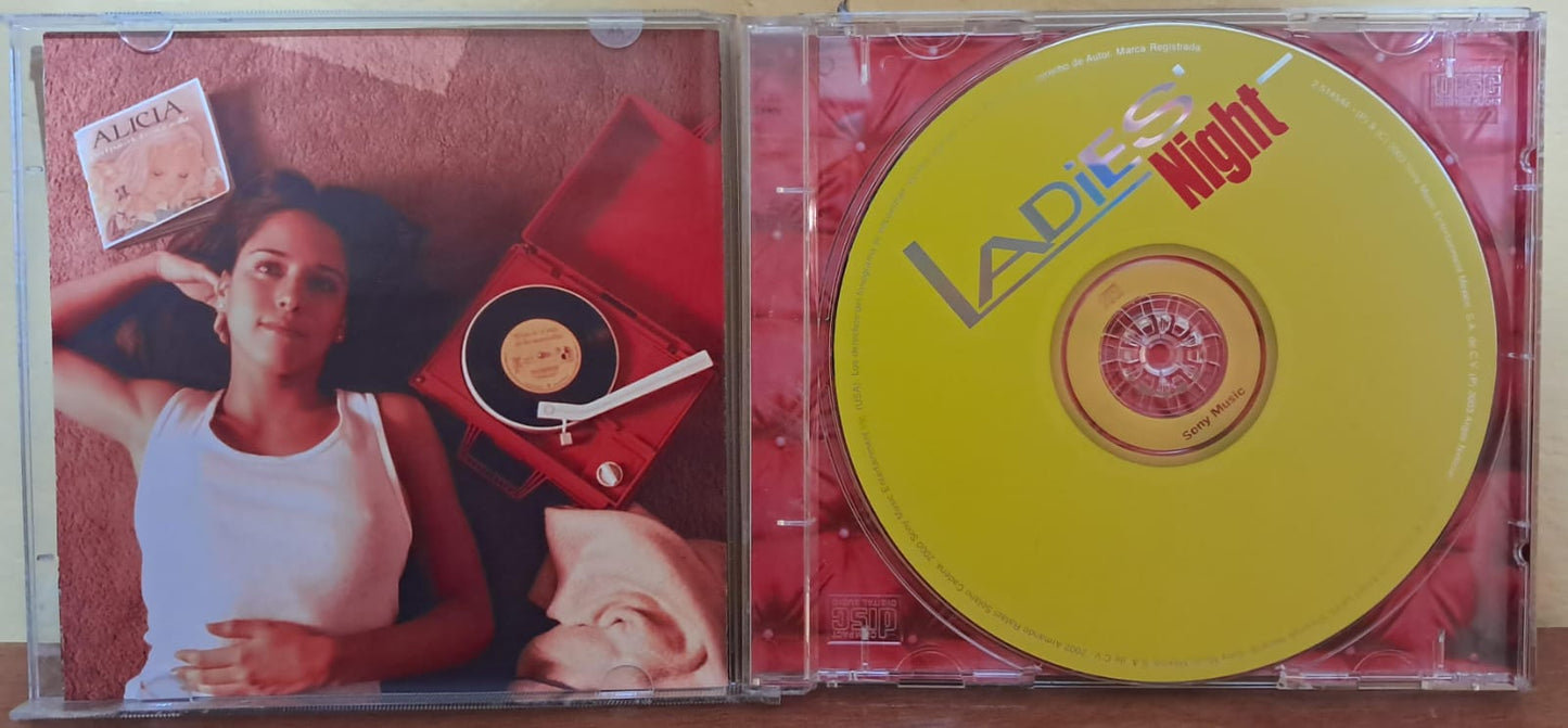 Ladies' Night. Cd en buen estado.