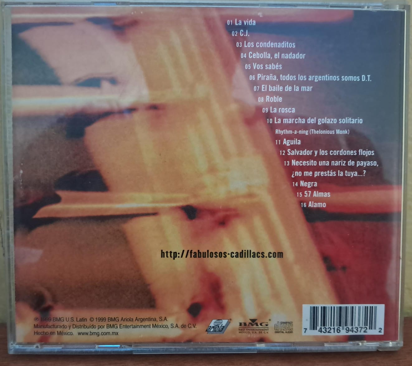 Los Fabulosos Cadillacs – La Marcha Del Golazo Solitario. Cd en buen estado. formato muerto