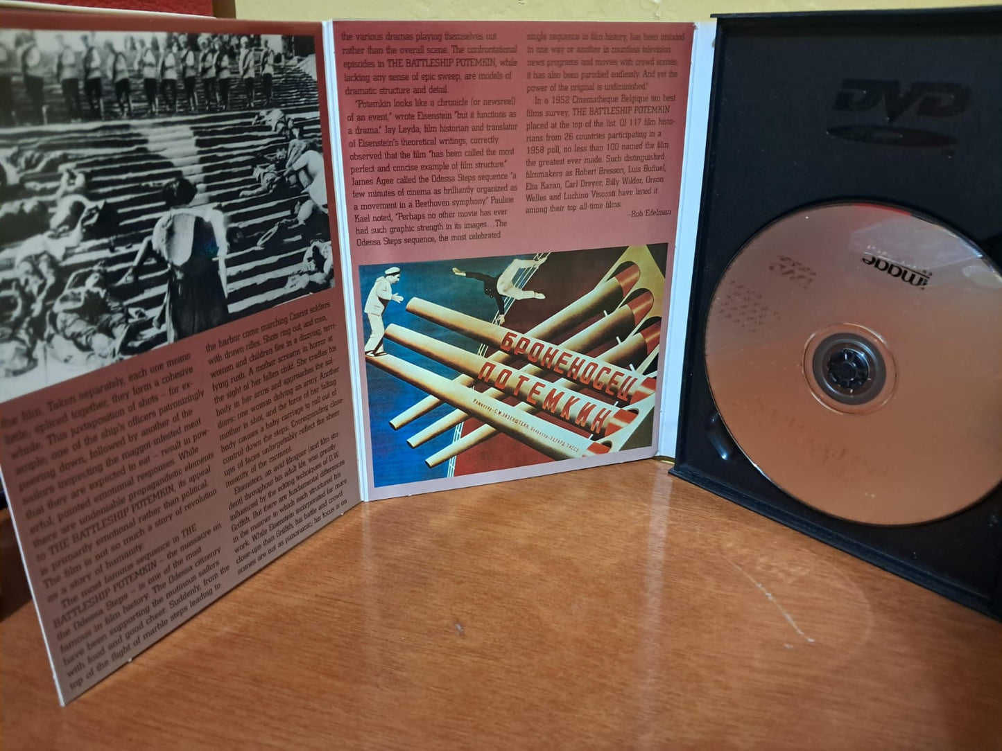 El acorazado Potemkin. DVD importado.formato muerto