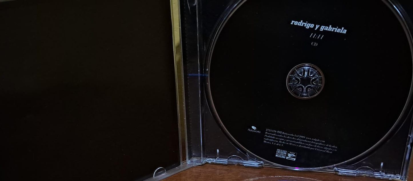 RODRIGO Y GABRIELA - 11:11. Cd en buen estado. fromato muerto