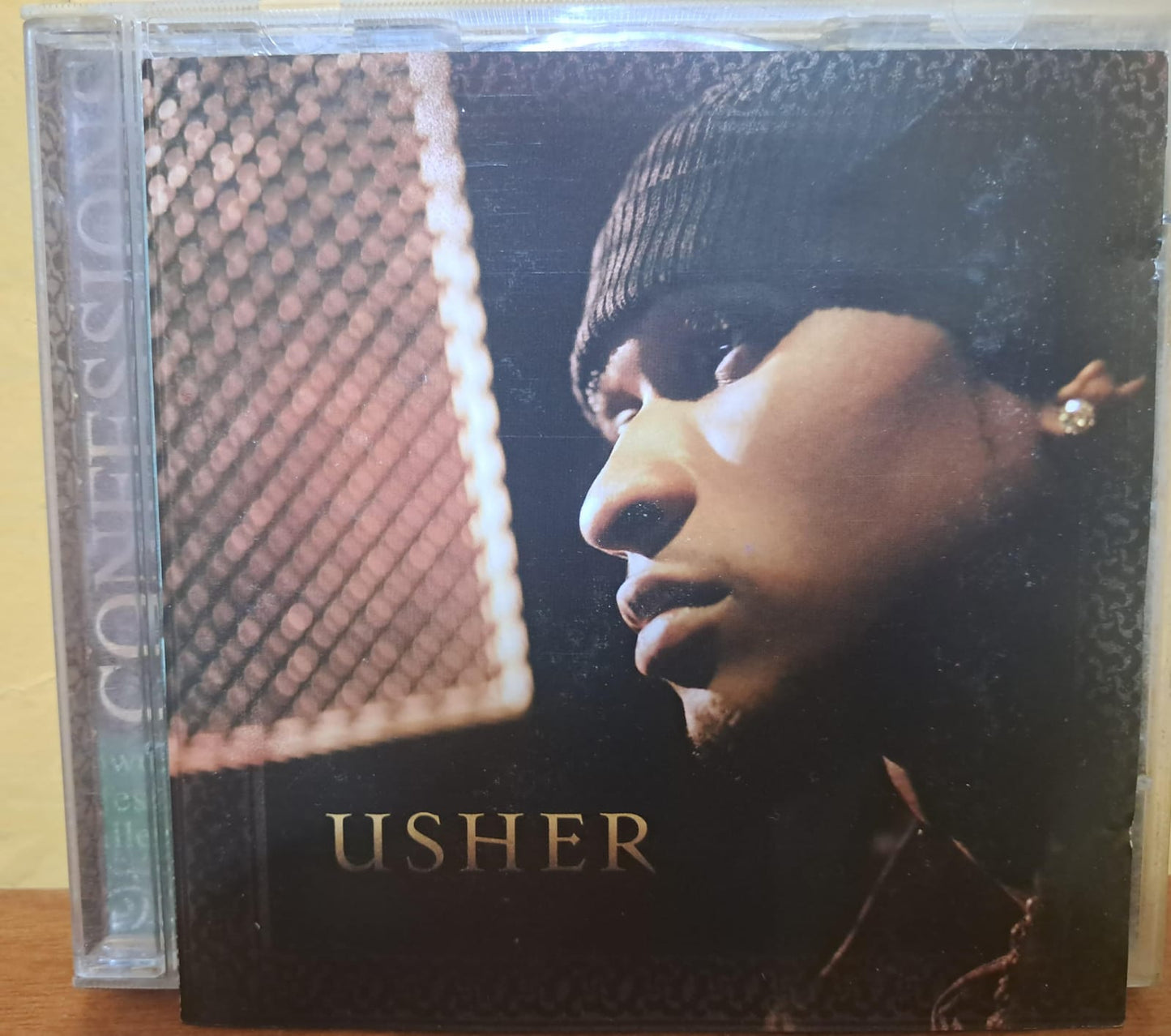 Usher – Confessions. Cd. ormato muerto