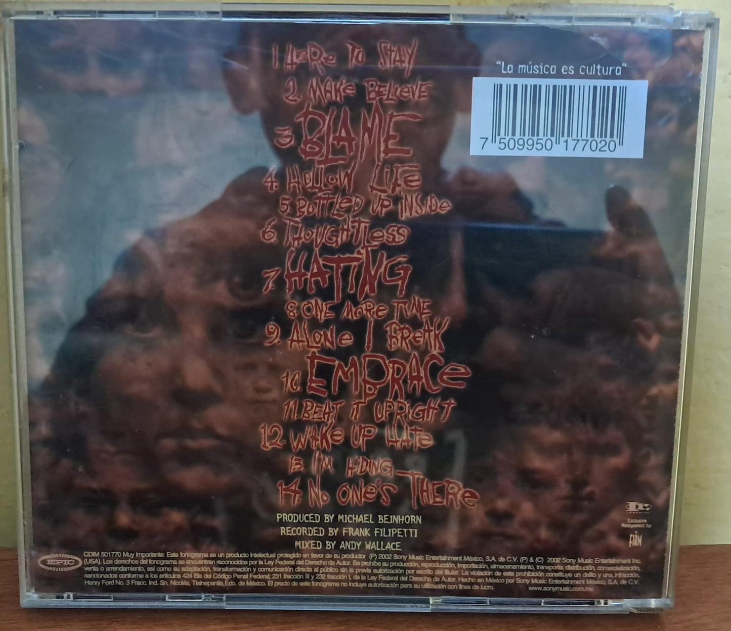 KORN – UNTOUCHABLES. Cd nacional en buen estado. formato muerto