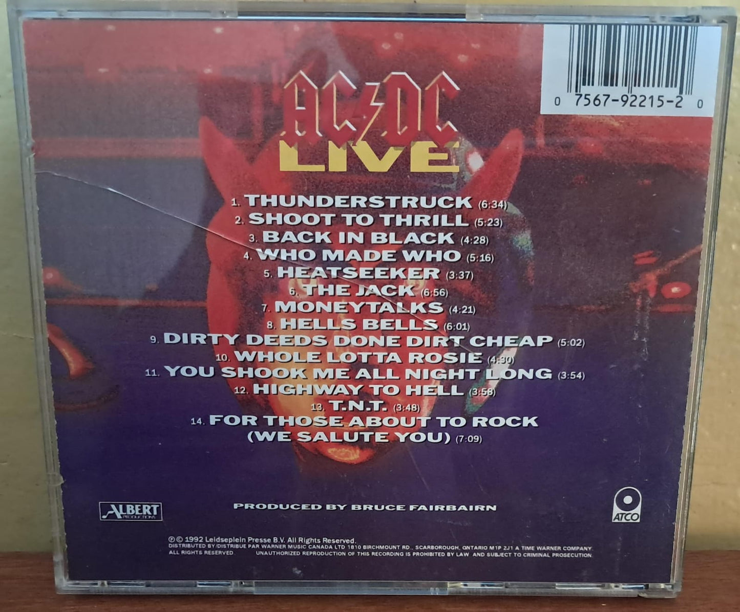 AC/DC – LIVE en CD en excelente estado. formato muerto