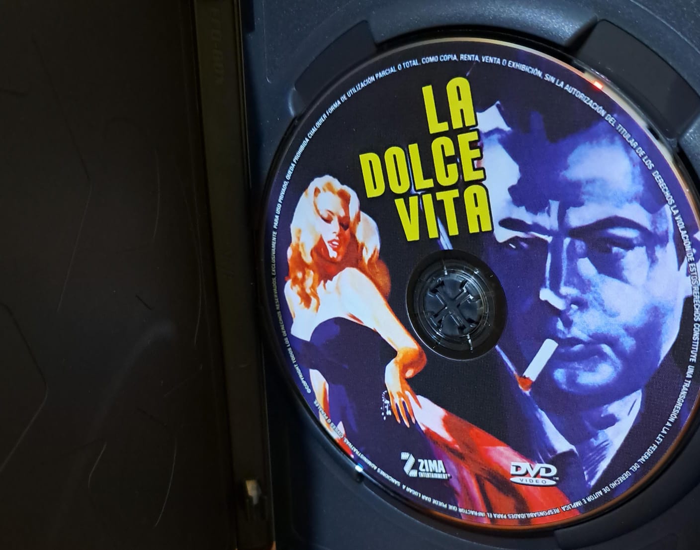 La Dolce Vita. Federico Fellini. DVD en buen estado. formato muerto