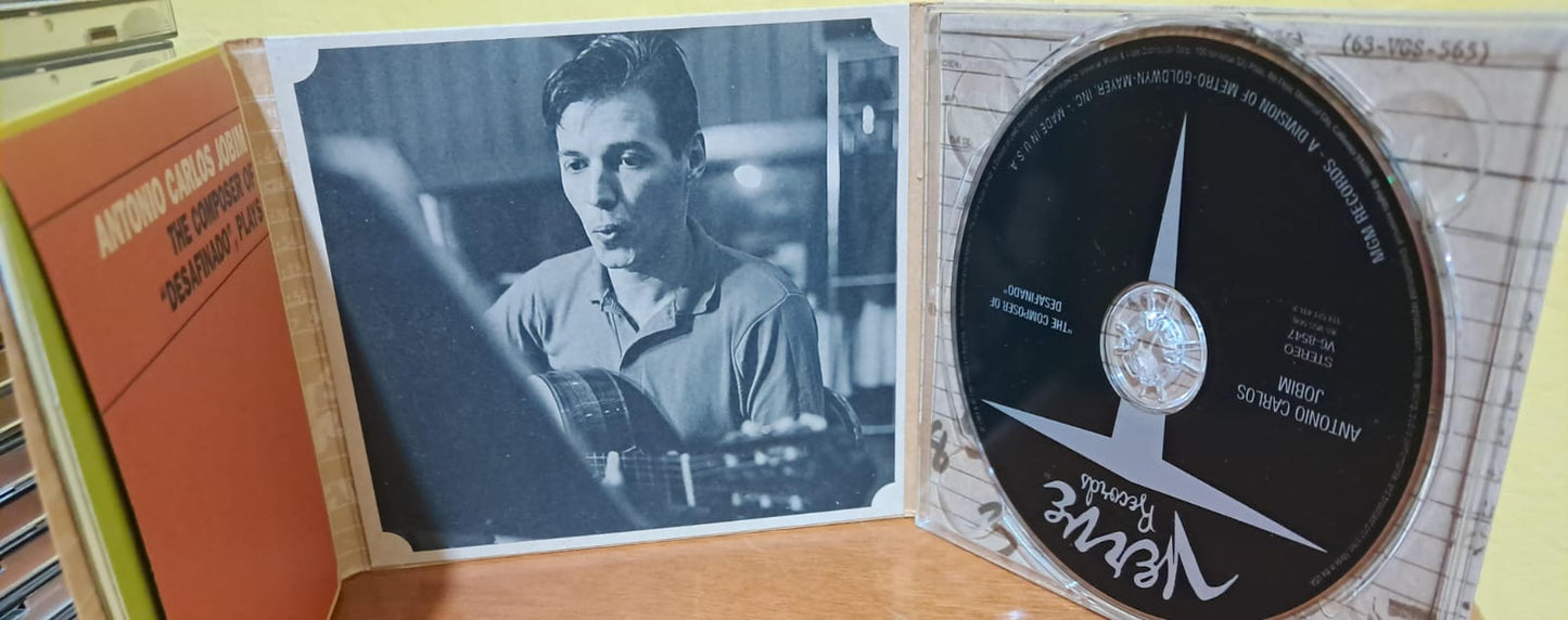 ANTONIO CARLOS JOBIM – THE COMPOSER OF DESAFINADO, PLAYS. Cd importado en excelente estado. formato muerto