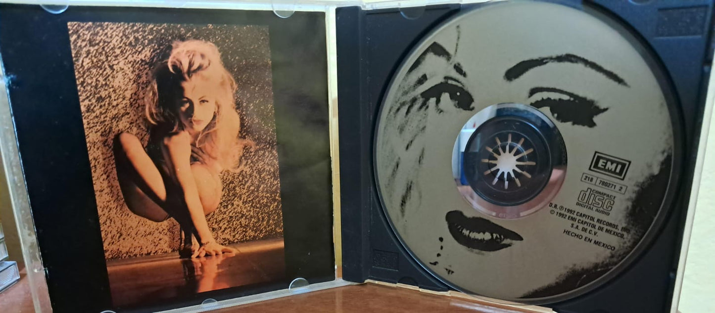 Paulina Rubio – La Chica Dorada. Cd. formato muerto