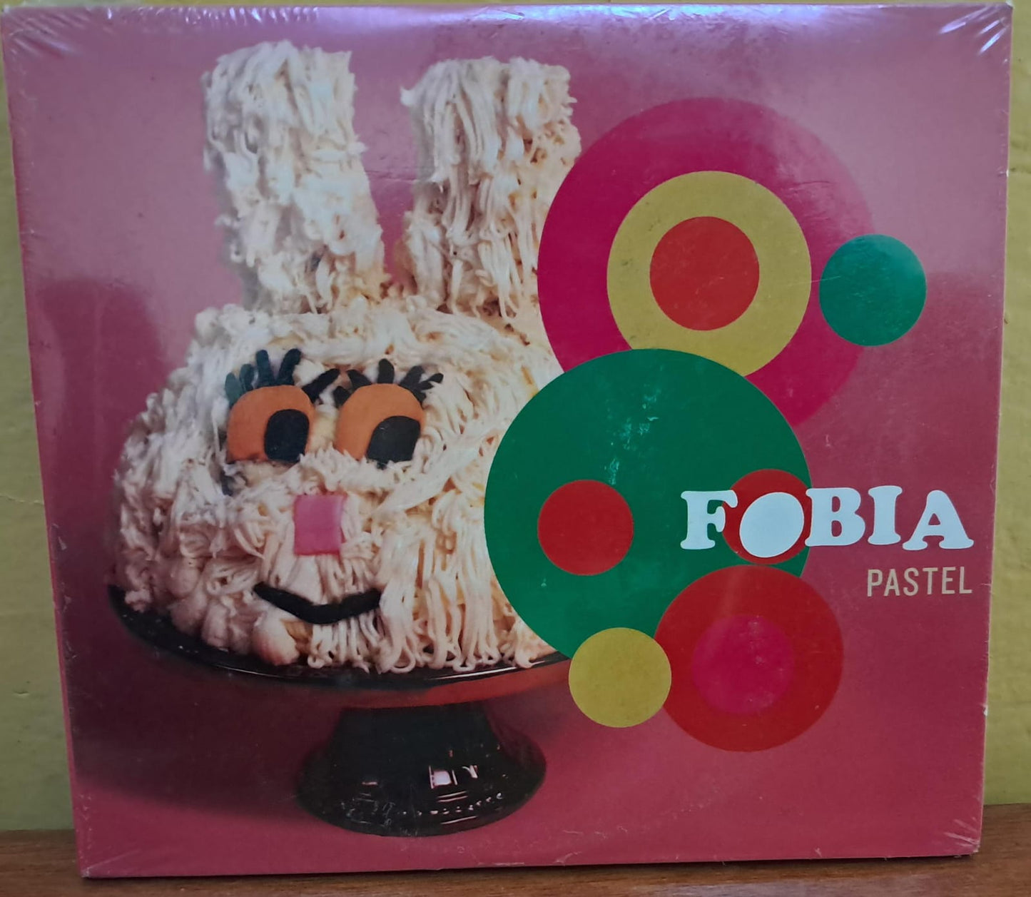 Fobia – Pastel. Artículo nuevo. formato muerto