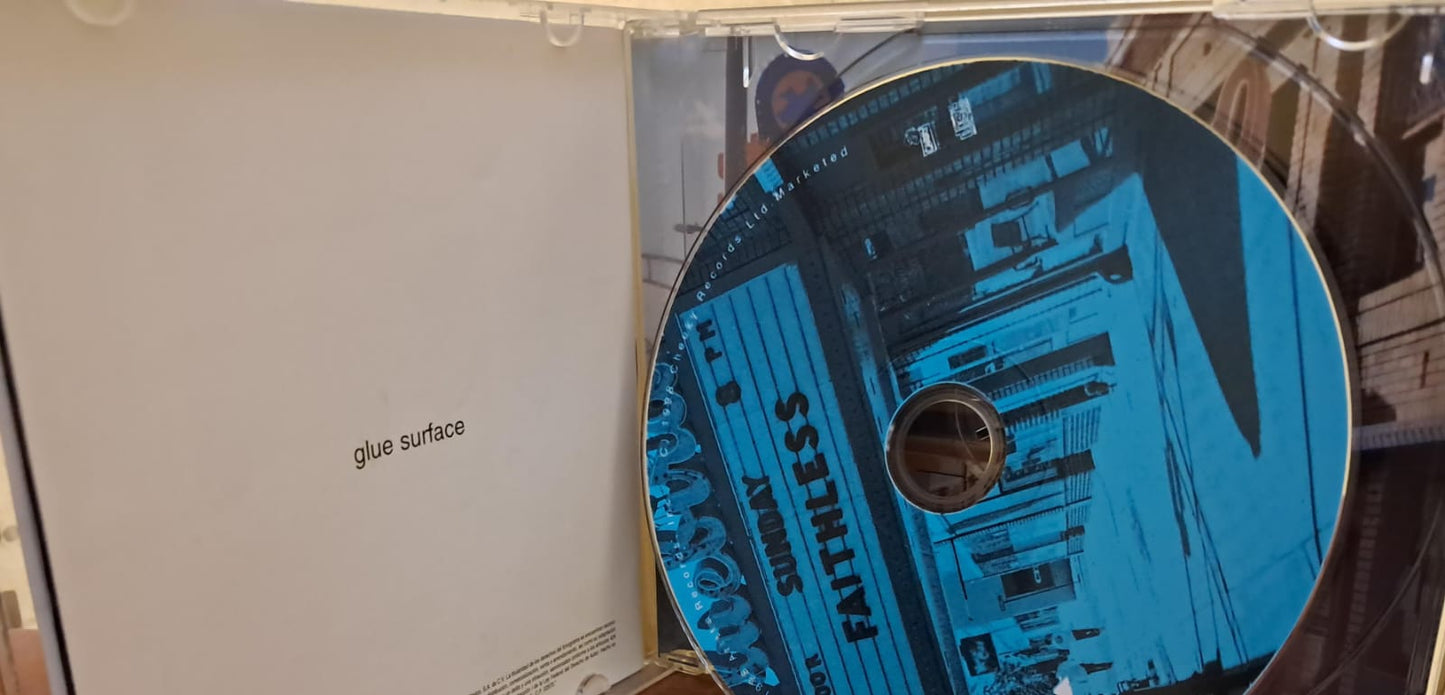 FAITHLESS – SUNDAY 8PM. CD en buen estado. formato muerto