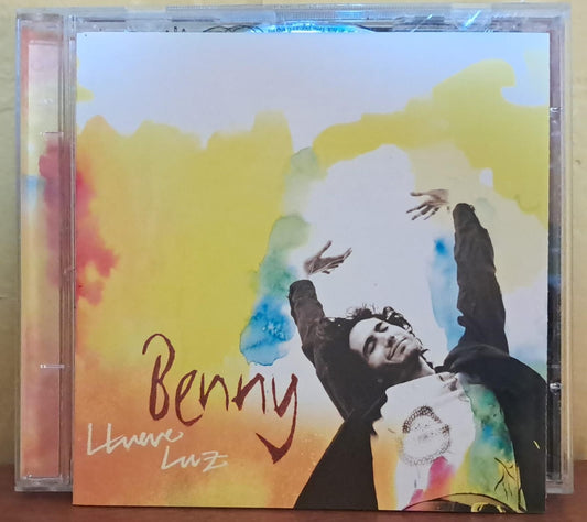 Benny – Llueve Luz. Cd en buen estado. formato muerto