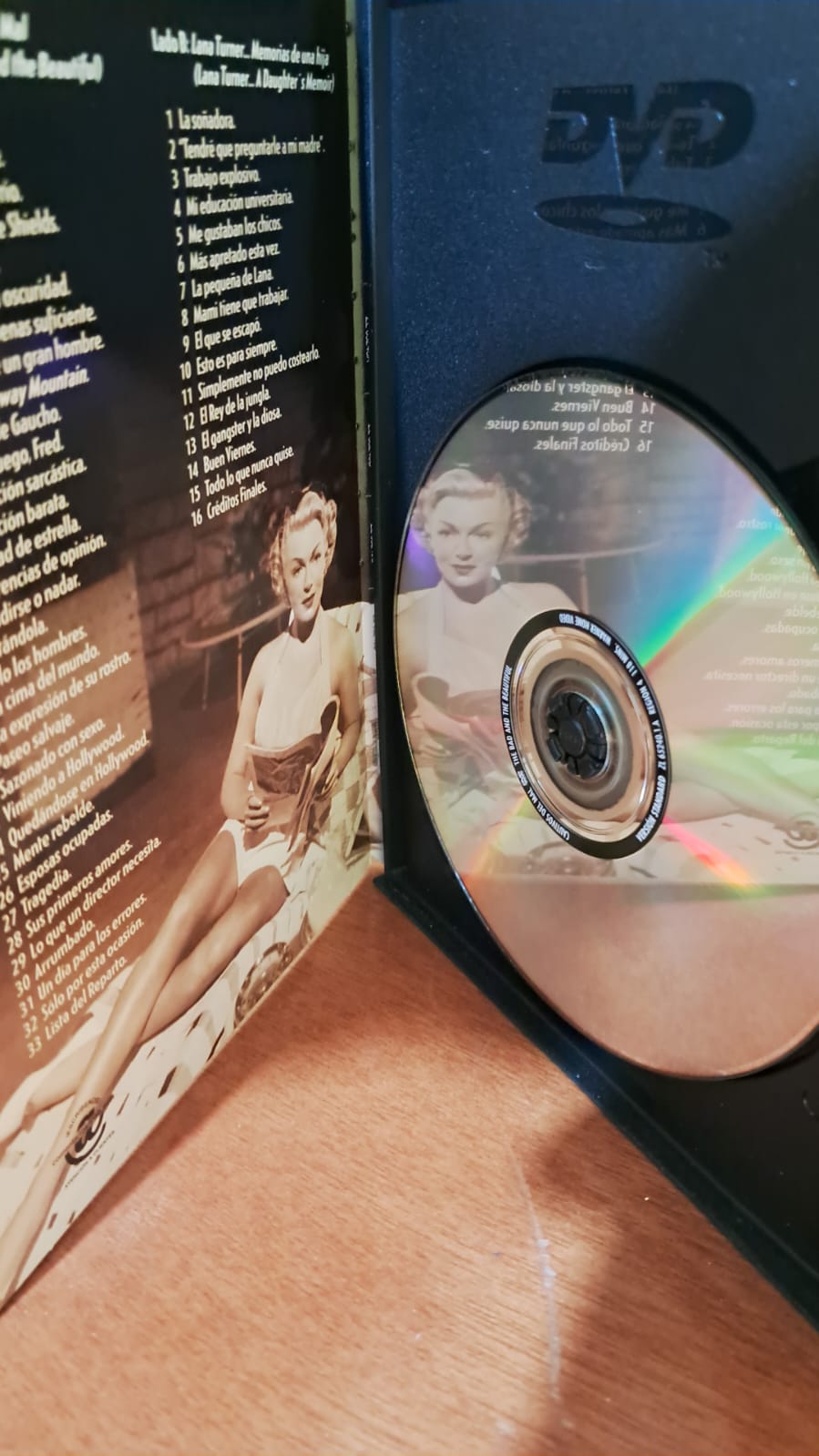 Cautivos del Mal. DVD. formato muerto