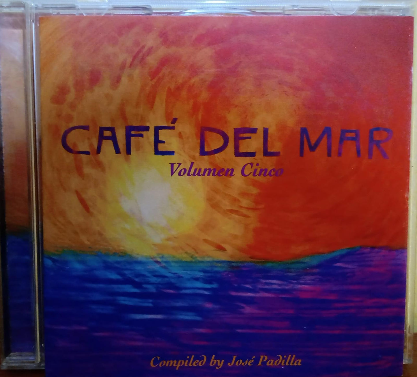 Varios – Café Del Mar - Volumen Cinco. Cd excelente estado. formato muerto