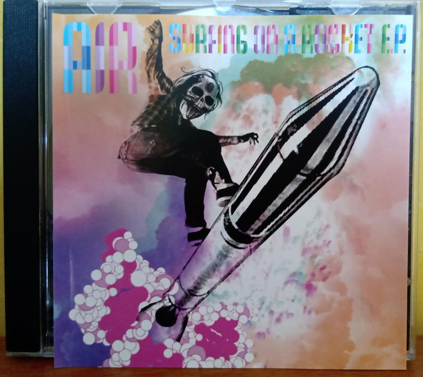 Air – Surfing on a Rocket (EP) Cd importado en excelente estado. formato muerto