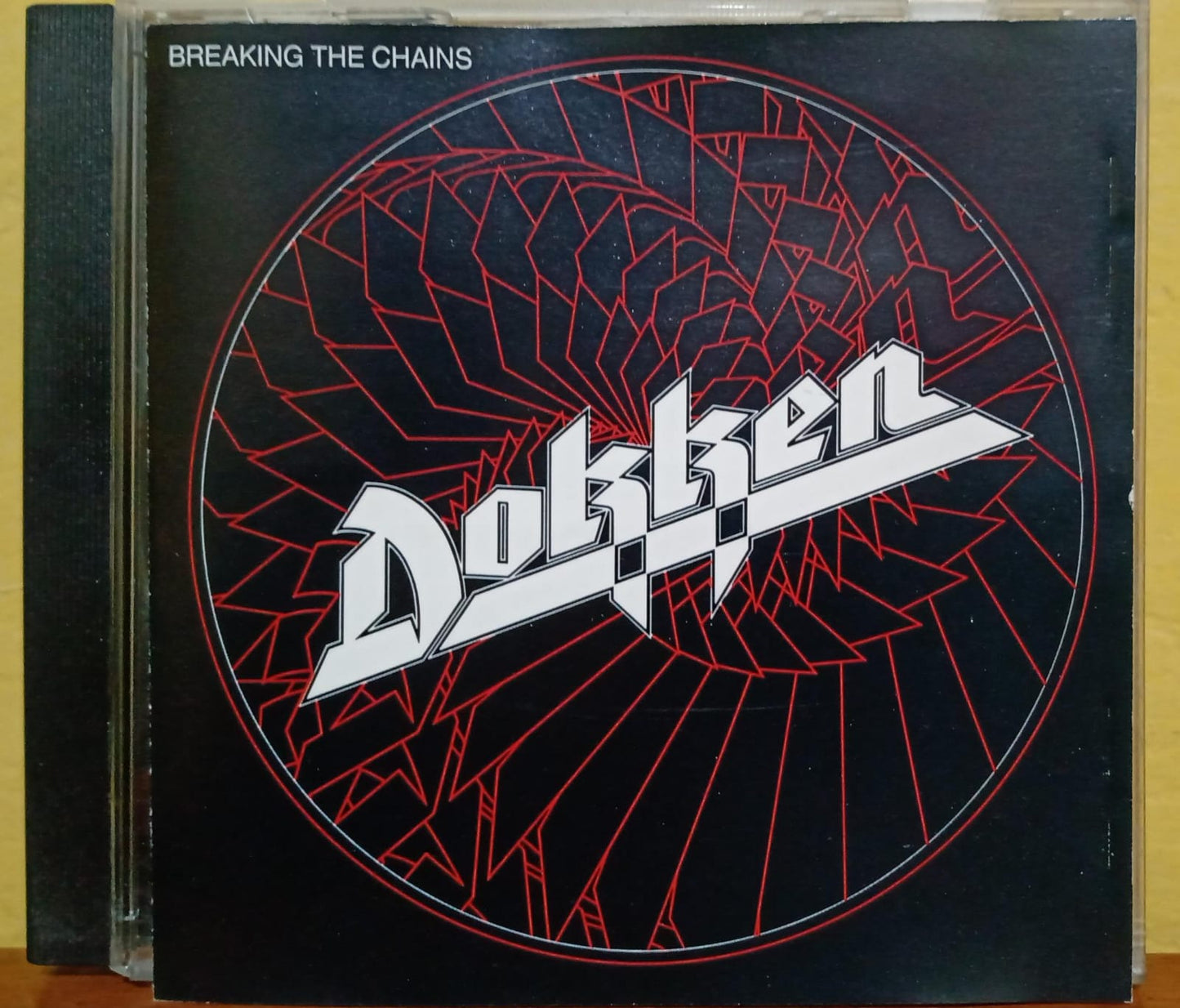 Dokken – Breaking the Chains (CD importado en buen estado). tienda de discos en méxico formato muerto