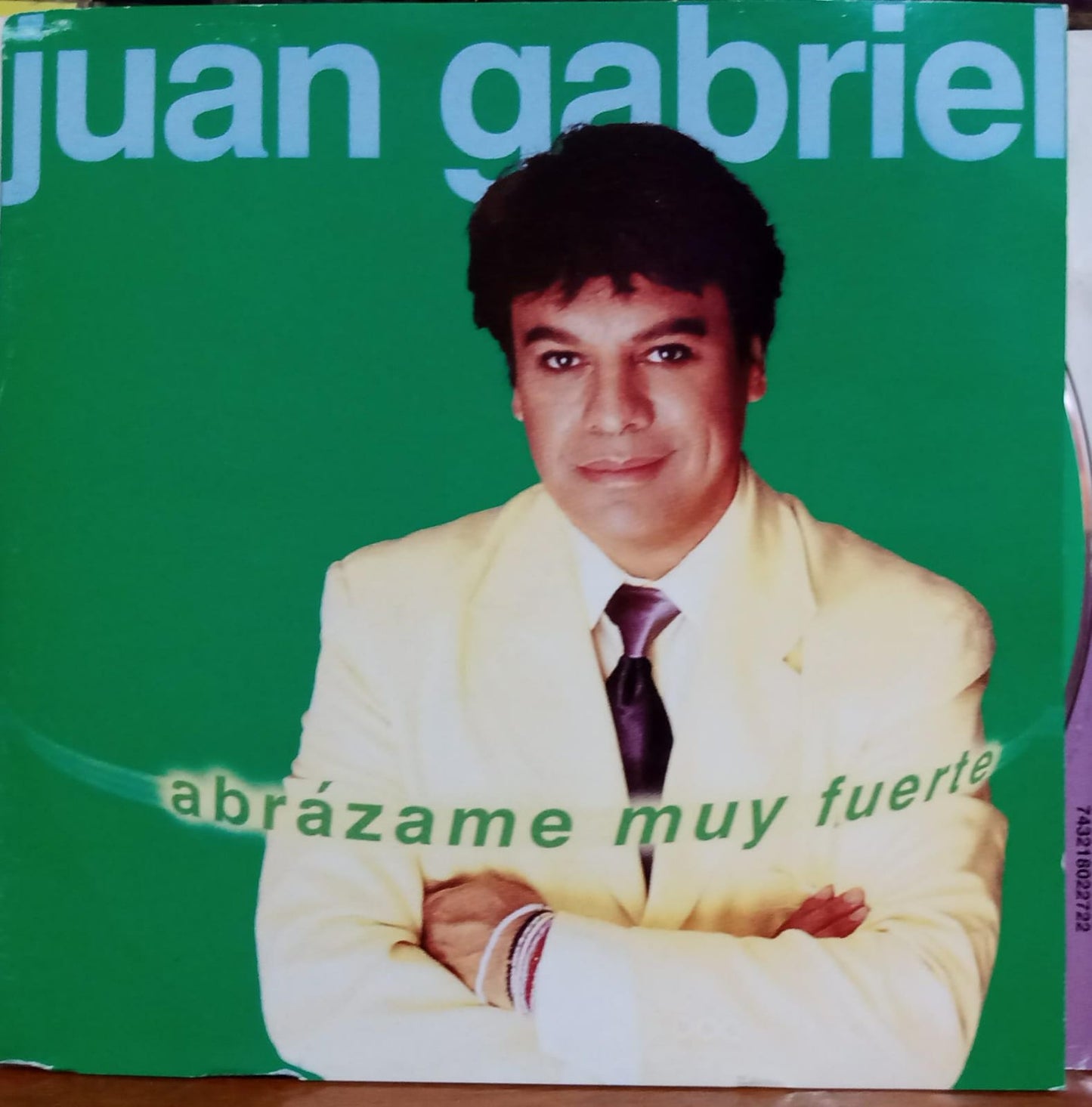Juan Gabriel – Abrázame Muy Fuerte. Cd nacional en buen estado. tienda de discos en méxico formato muerto