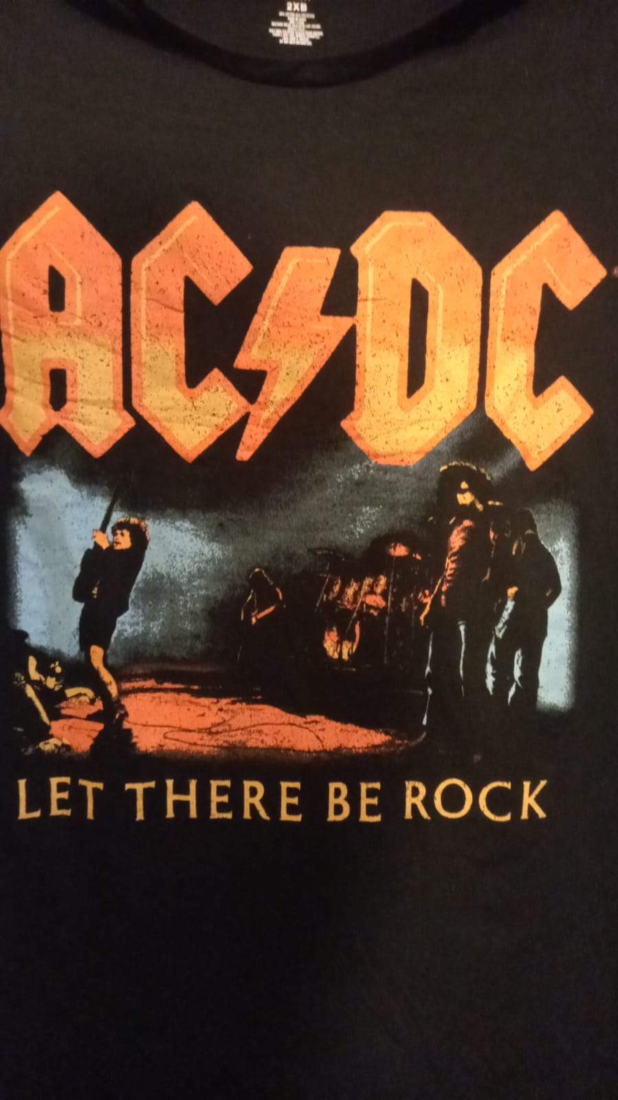 AC/DC. Let There Be Rock. Playera.