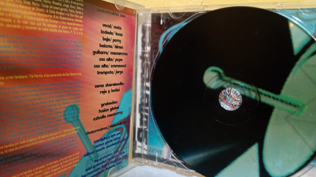 Skaterrestres – Invasion Skaterrestre. Disco en buen estado. tienda de discos en méxico formato muerto