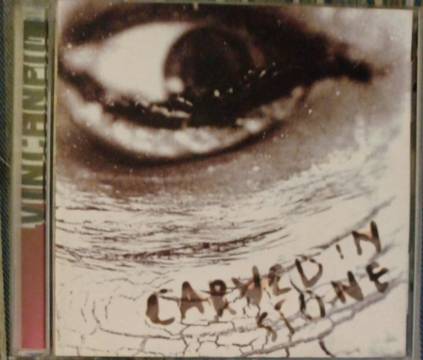 🔥 Carved in Stone de Vince Neil 🔥. Cd importado excelente estado. tienda de discos en méxico formato muerto
