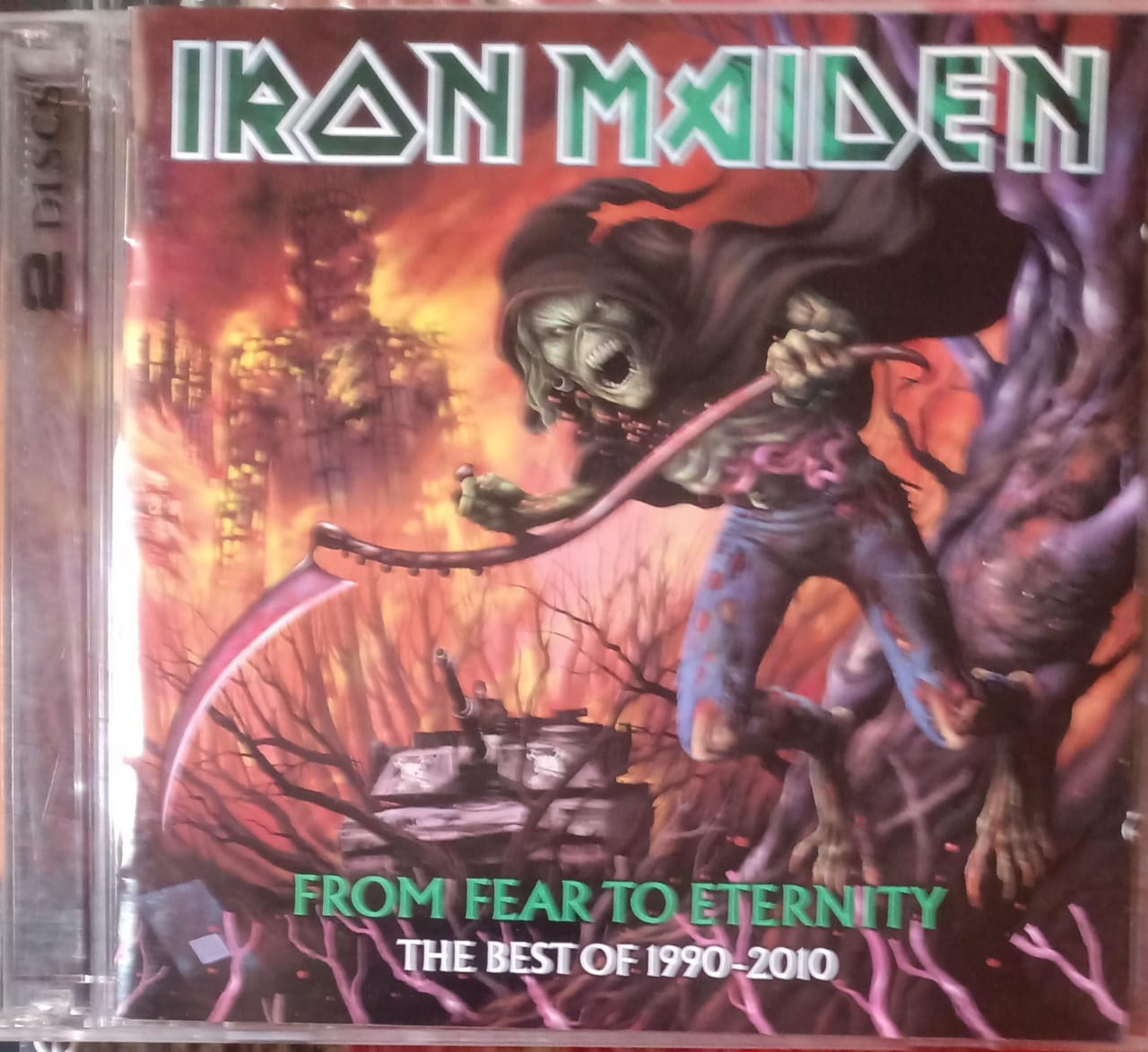 IRON MAIDEN – Fear of Eternity: The Best of 1990 - 2010. Cd doble. tienda de discos en méxico formato muerto