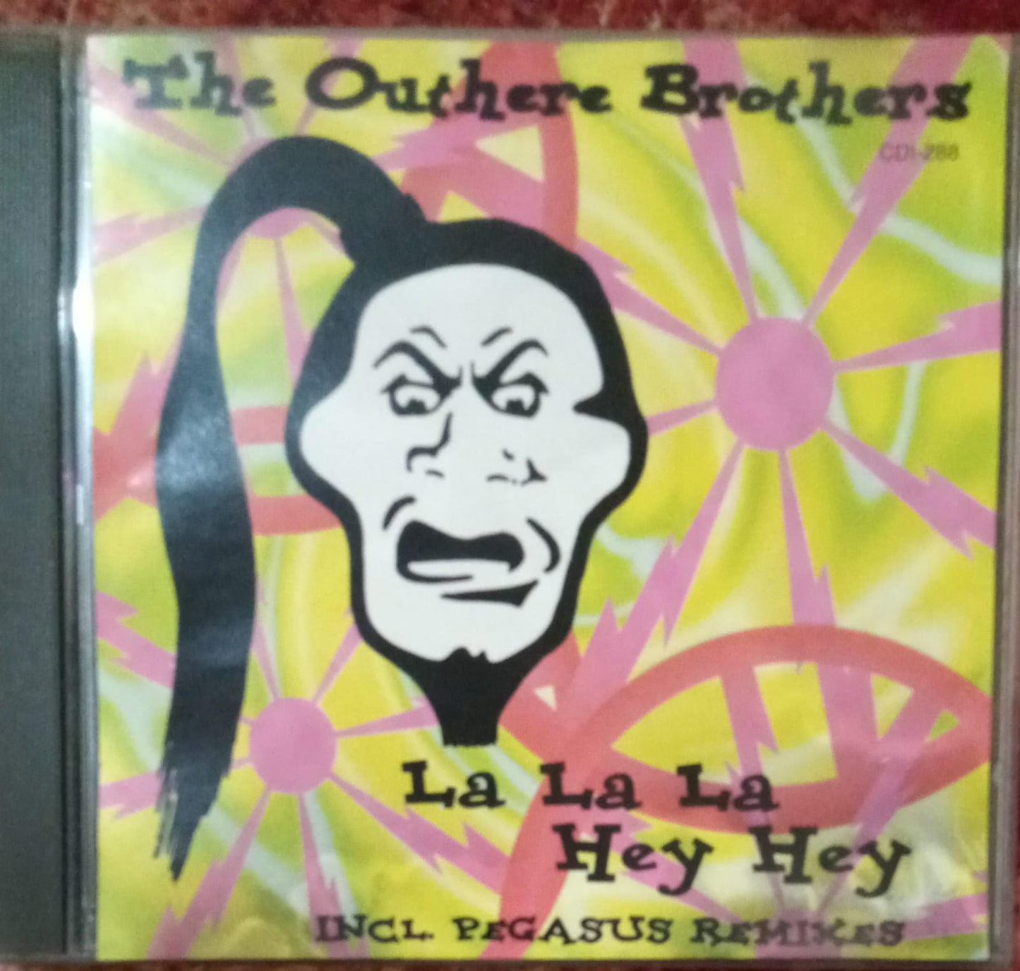 The Outhere Brothers – LaLaLa HeyHey. CD en buen estado.