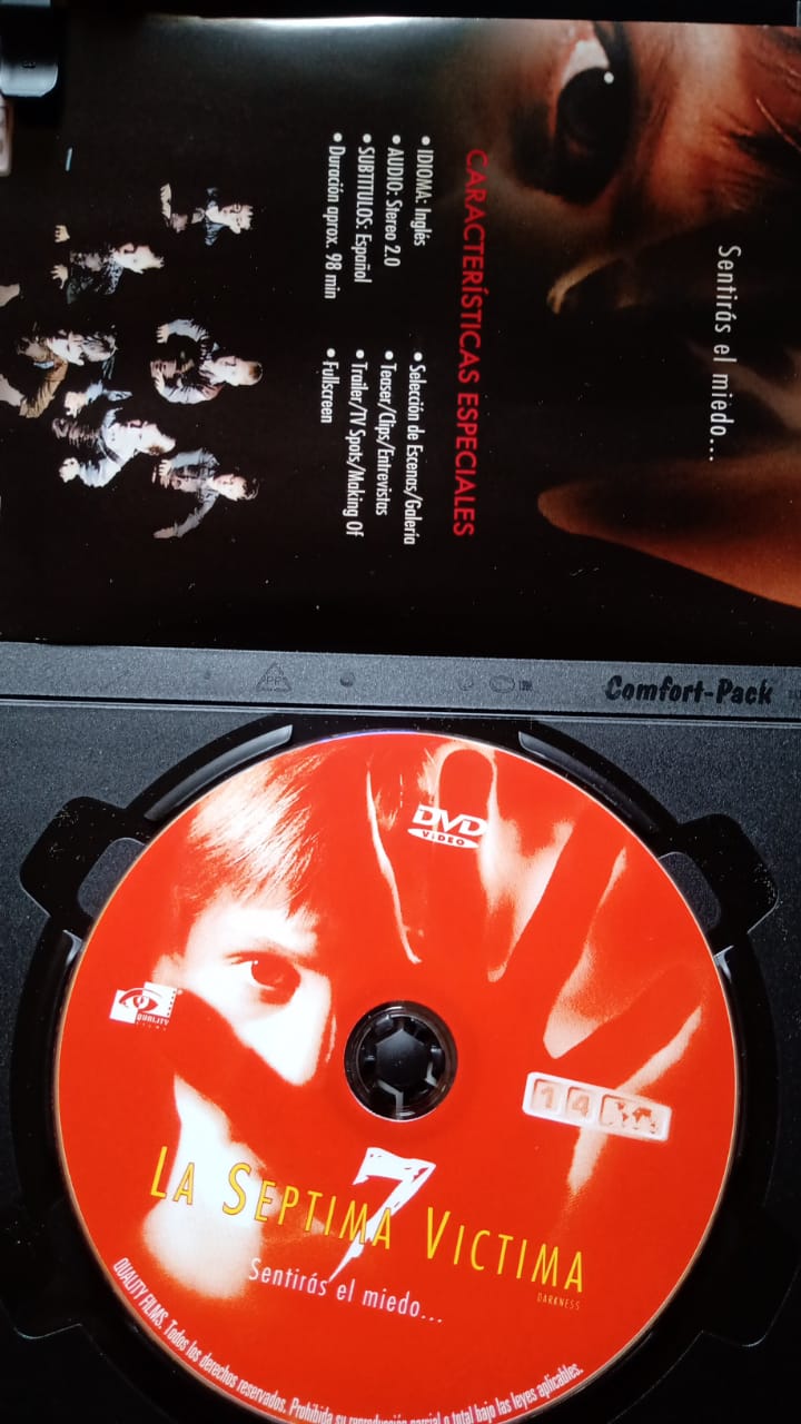 La Séptima Víctima (Darkness) — DVD nacional.