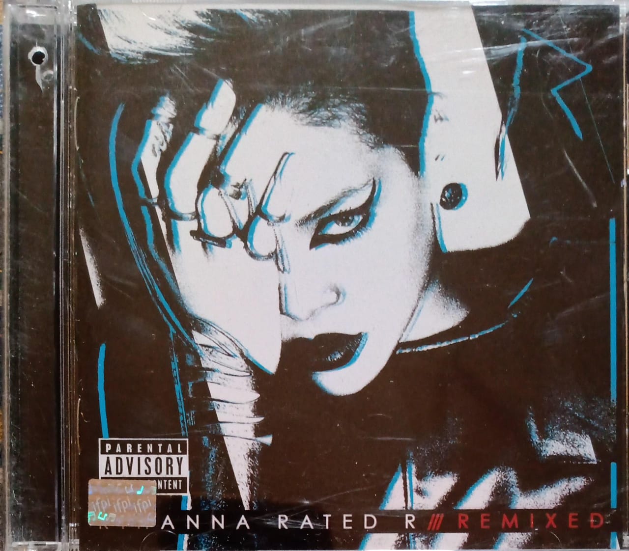 Rihanna – Rated R /// Remixed. Cd excelente estado.