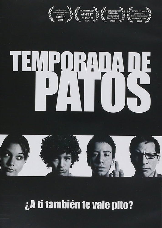 Temporada de Patos. Fernando Eimbcke. DVD en buen estado. formato muerto