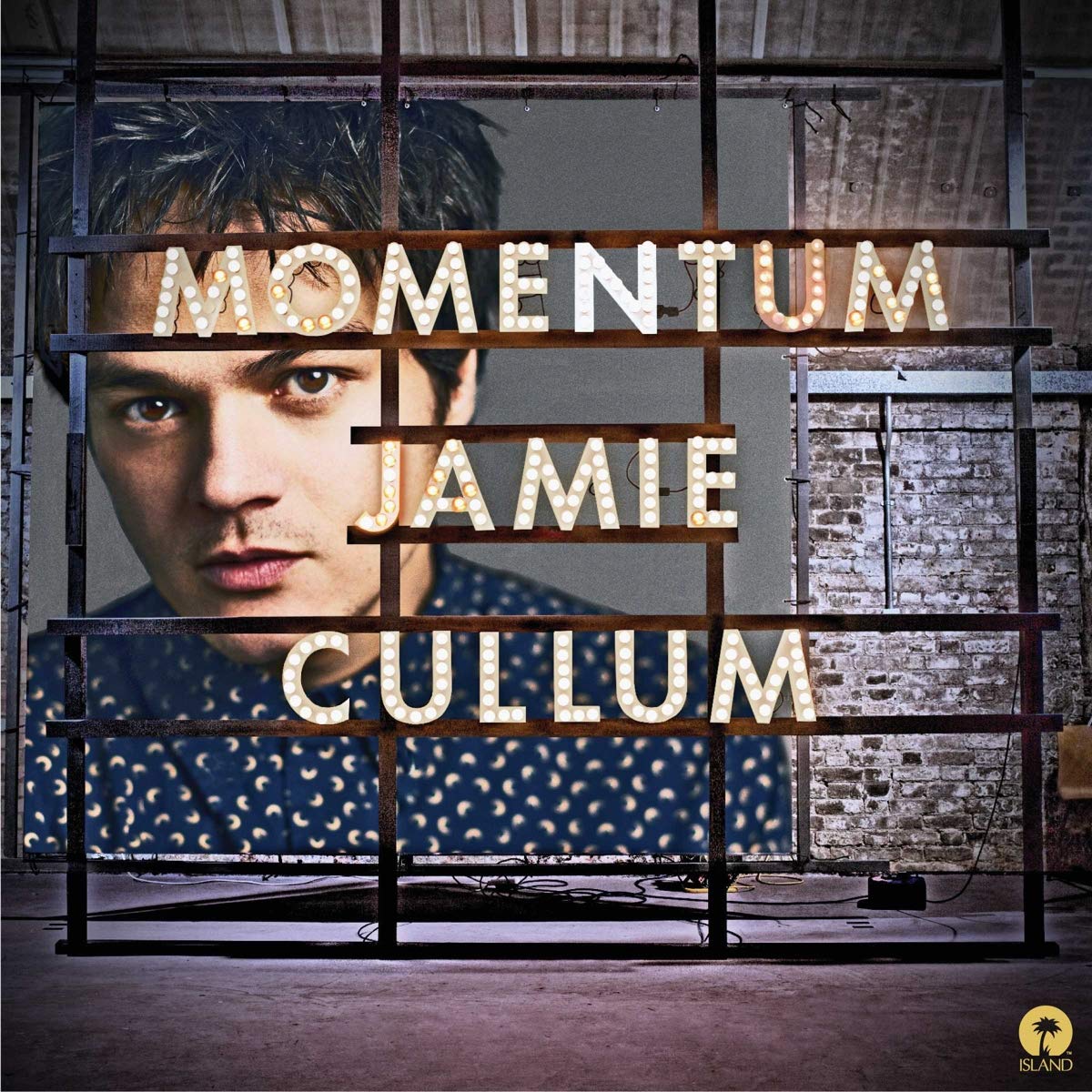 JAMIE CULLUM – Momentum. Cd excelente estado.