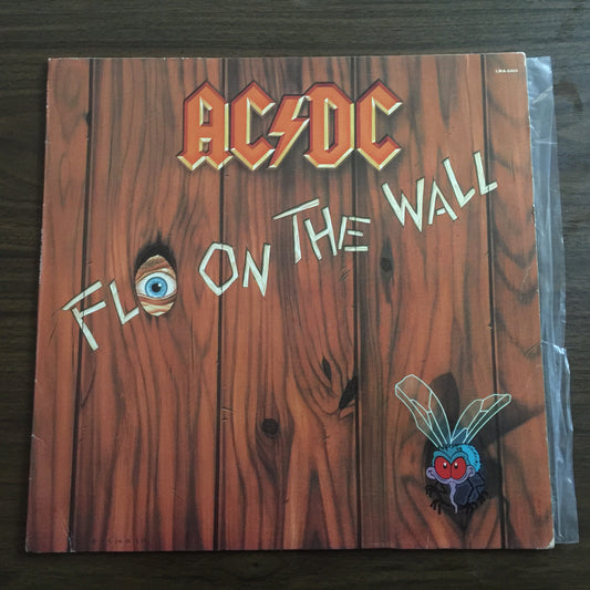 AC/DC. Fly On The Wall. Vinyl nacional en buen estado.