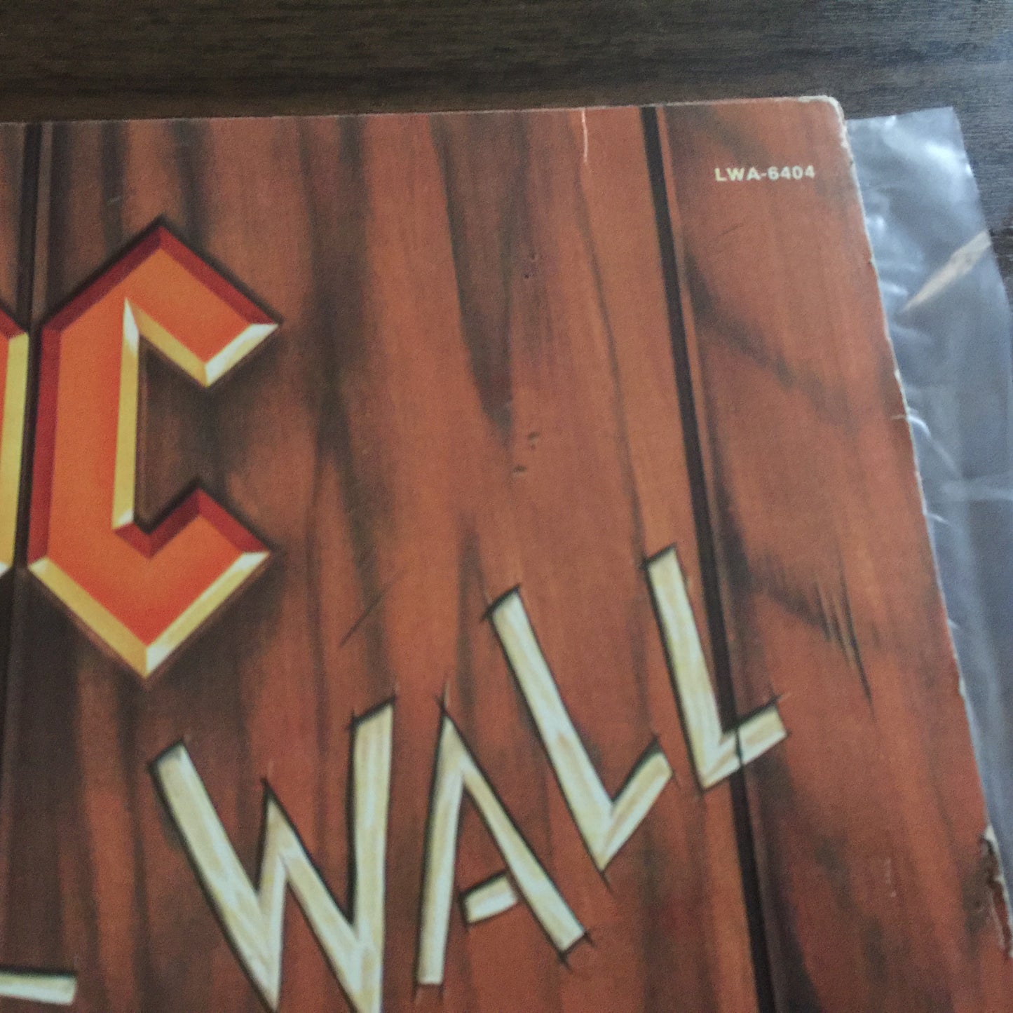 AC/DC. Fly On The Wall. Vinyl nacional en buen estado.