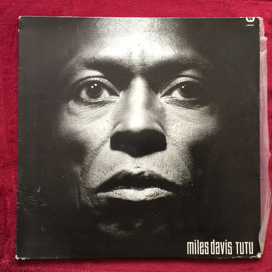 Miles Davis. Tutu. Vinilo nacional en buen estado. formato muerto