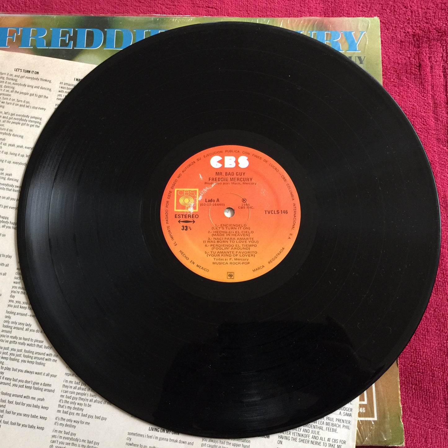 Freddie Mercury – Mr. Bad Guy. Vinilo nacional en buen estado. formato muerto