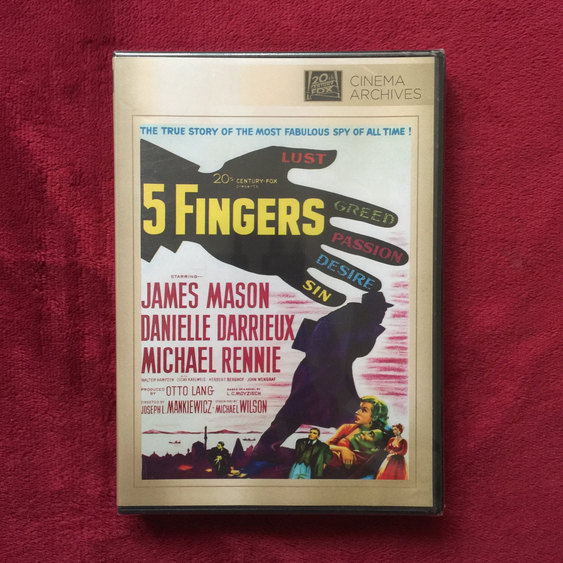 5 FINGERS. DVD. Nuevo, importado. formato muerto