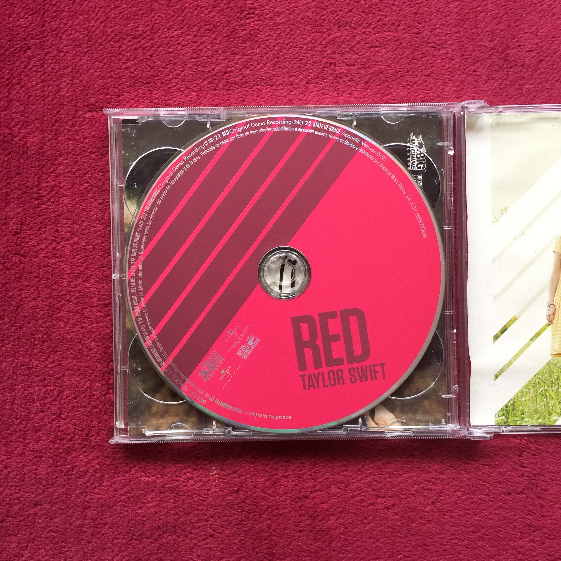 Taylor Swift – Red. Cd doble nacional en buen estado. formato muerto