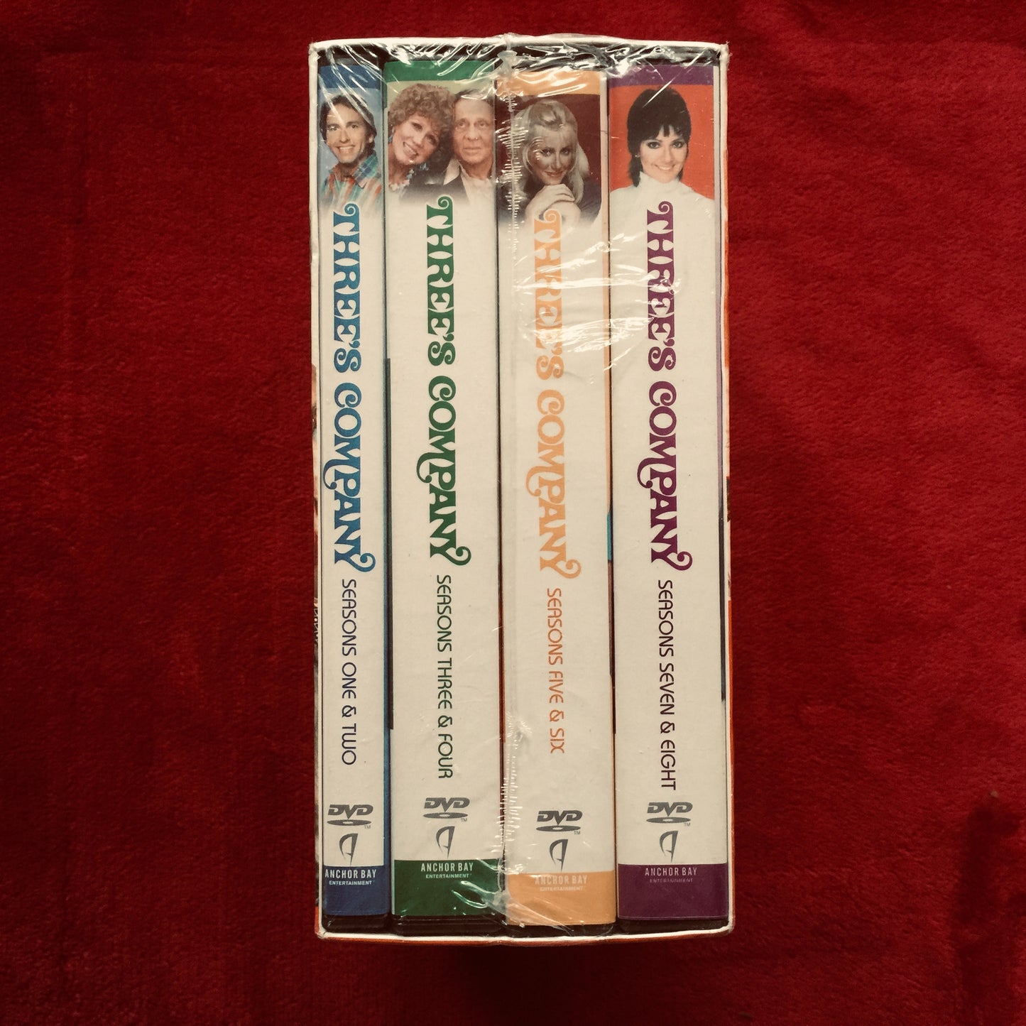 Three's Company: The Complete Series (2018) DVD. formato muerto