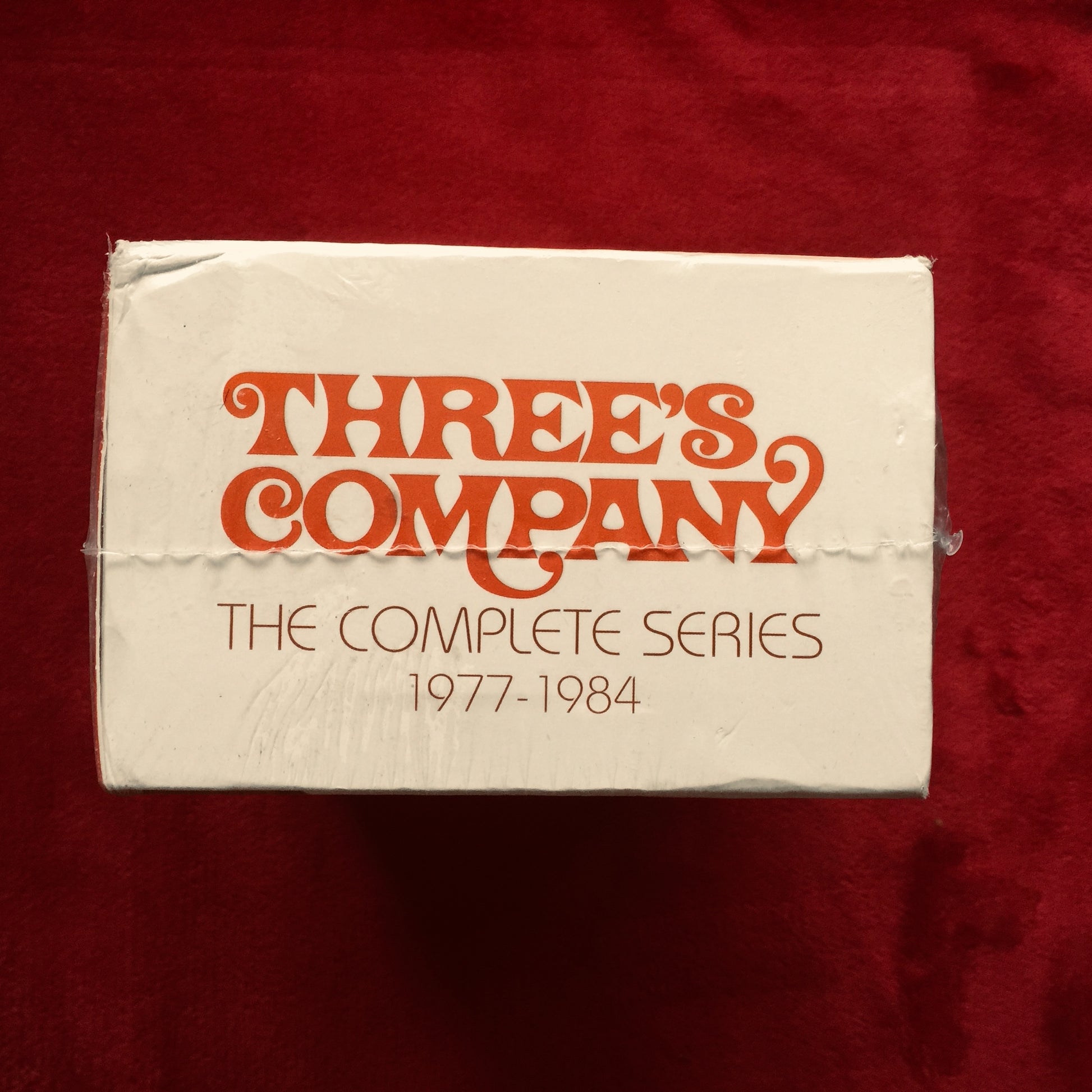 Three's Company: The Complete Series (2018) DVD. formato muerto