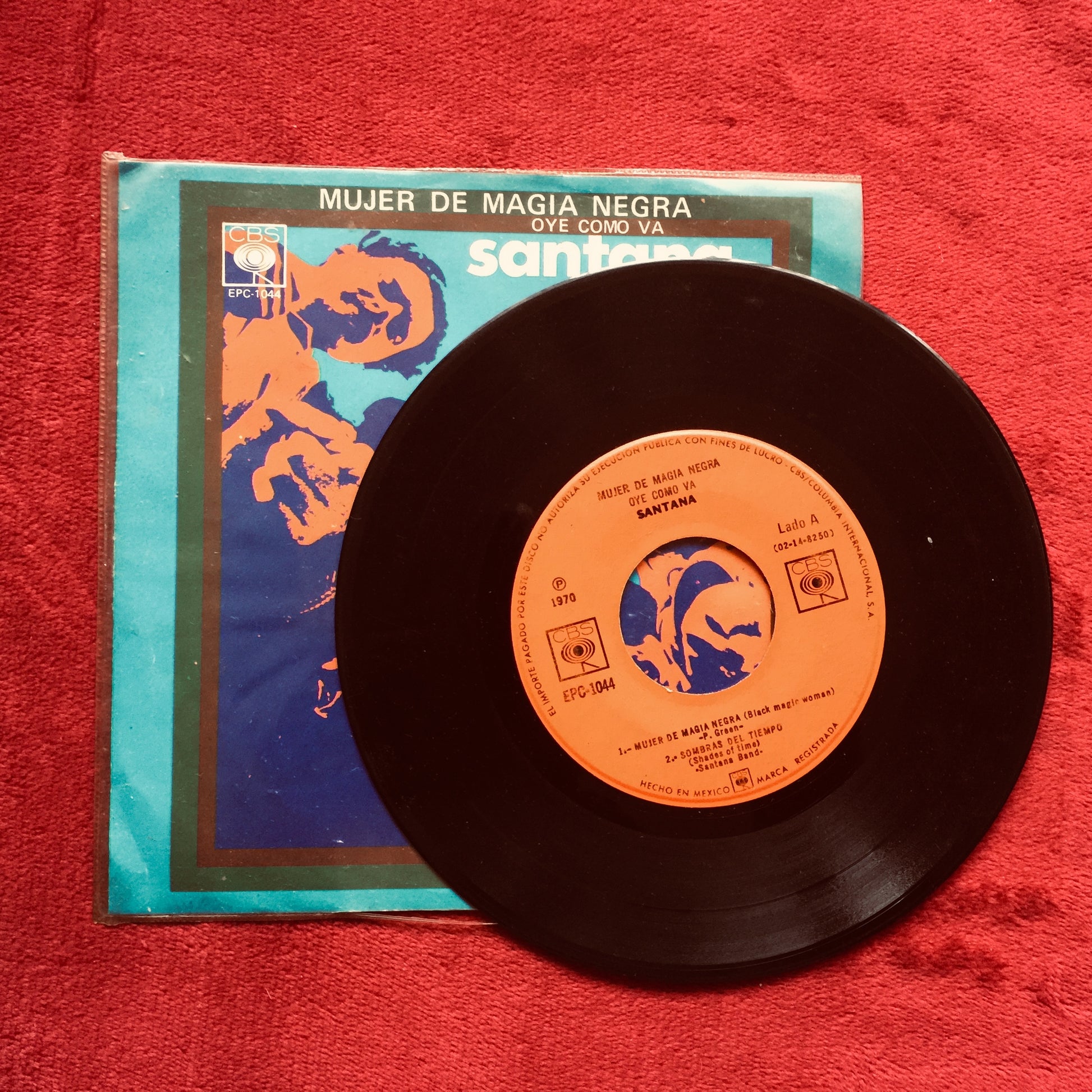 Santana – Mujer De Magia Negra / Oye Como Va. 7" en buen estado. formato muerto