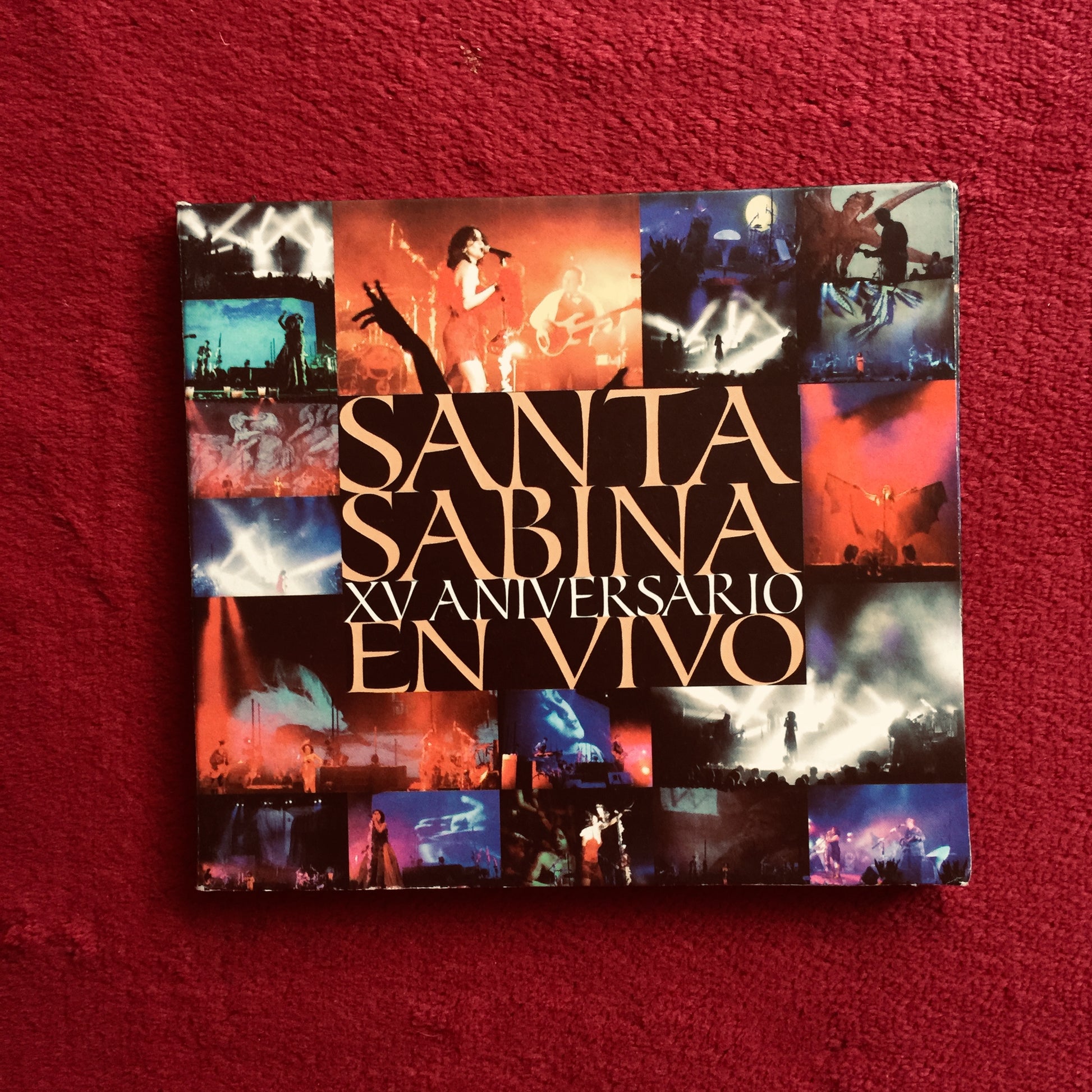 Santa Sabina – XV Aniversario En Vivo. Cd doble y DVD en buen estado. formato muerto