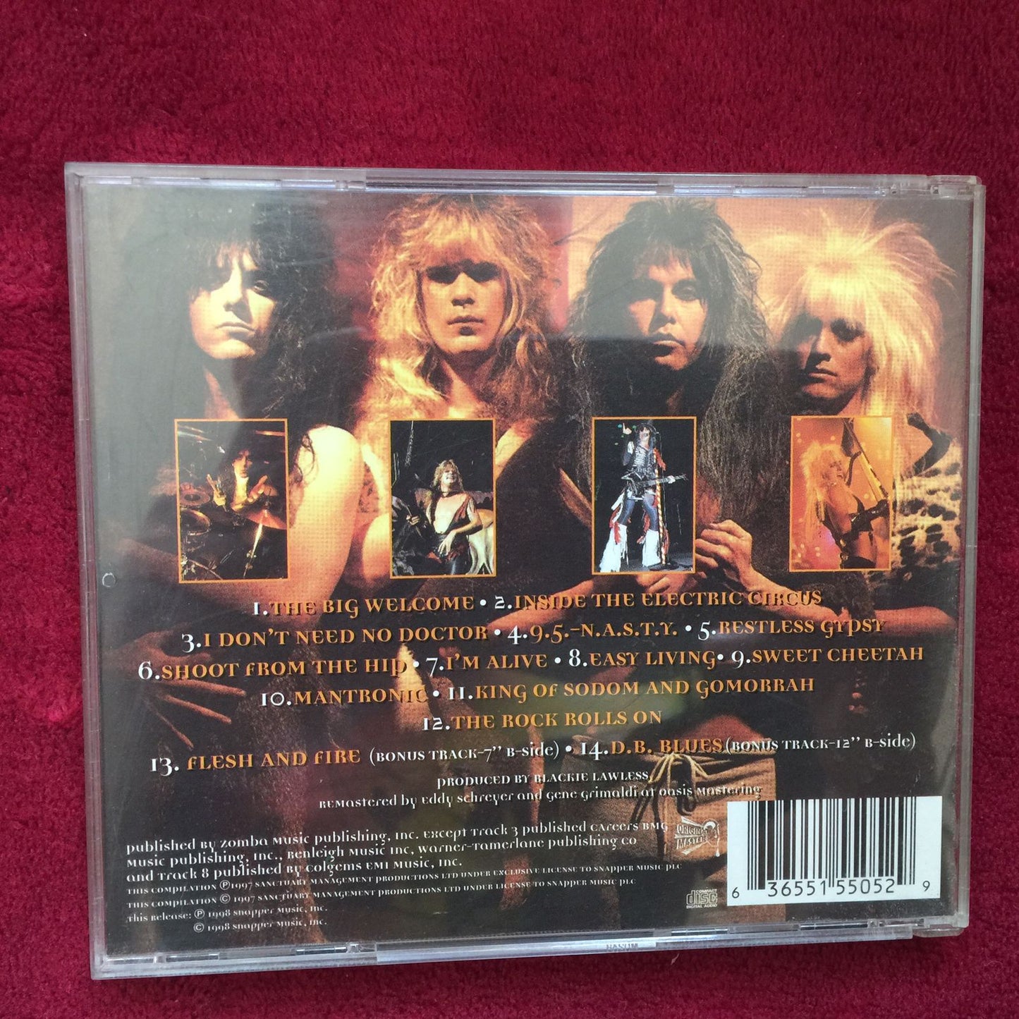 WASP. Inside The Electric Circus. CD importado en excelente estado.