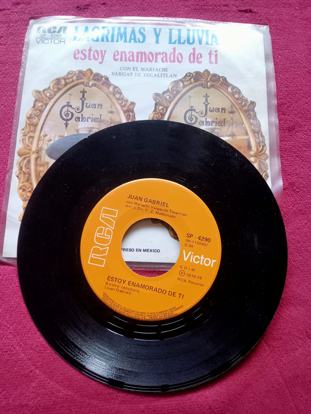 Juan Gabriel – Lágrimas Y Lluvia. Vinilo, 7". formato muerto