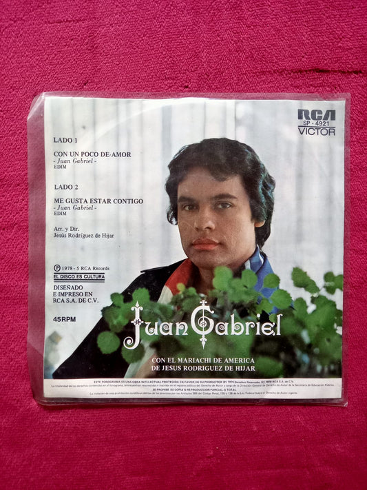 Juan Gabriel – Con Un Poco De Amor / Me Gusta Estar Contigo. formato muerto