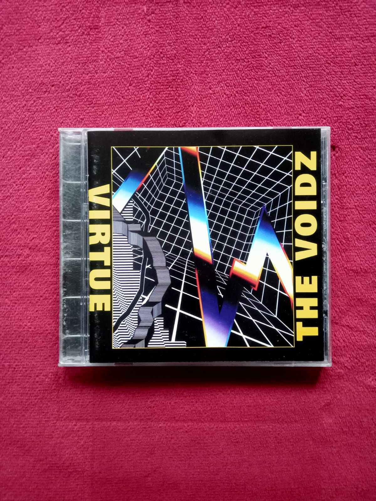 The Voidz – Virtue. Cd nacional en buen estado. formato muerto