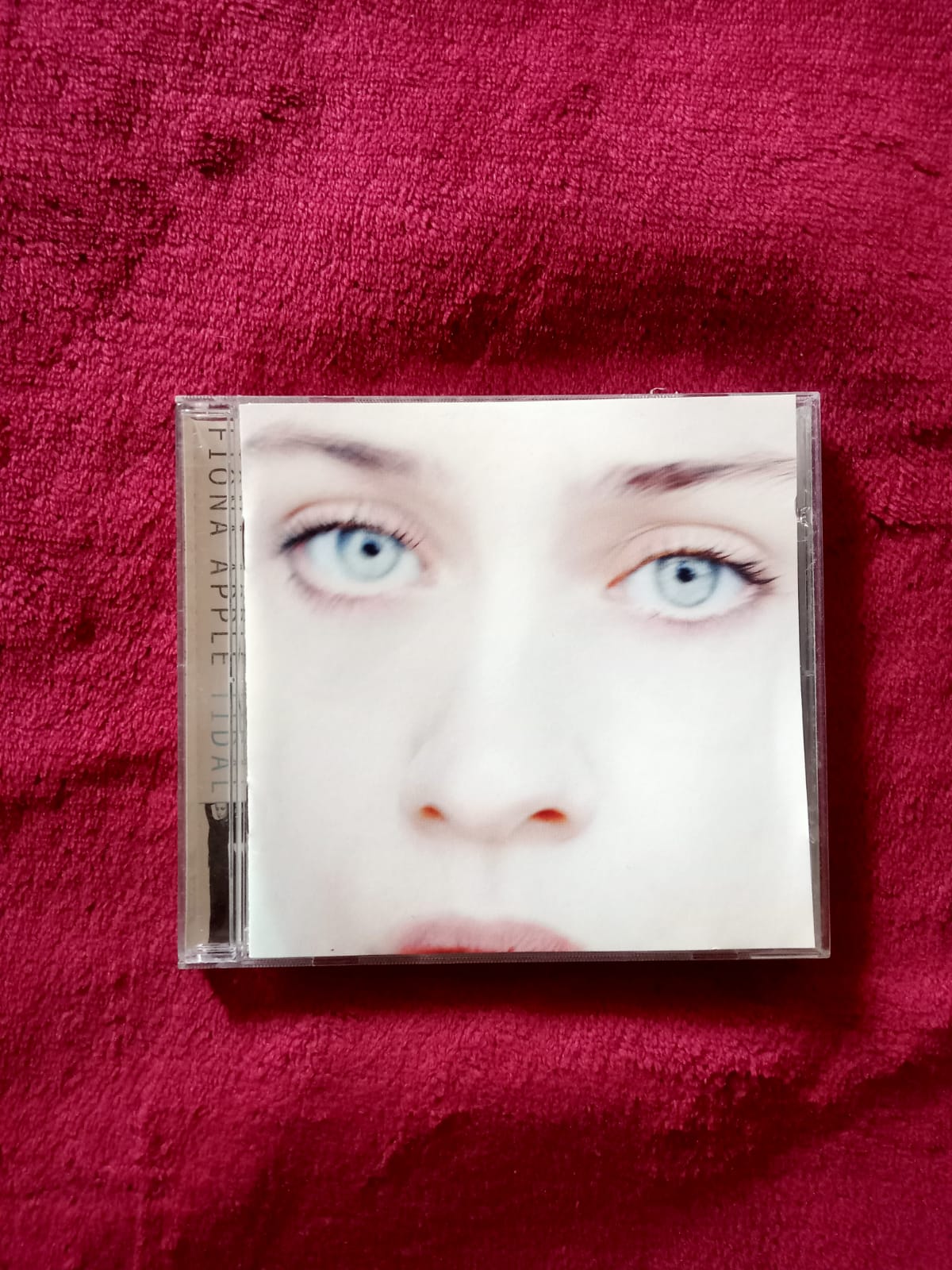 Fiona Apple. Tidal. Cd en buen estado. formato muerto