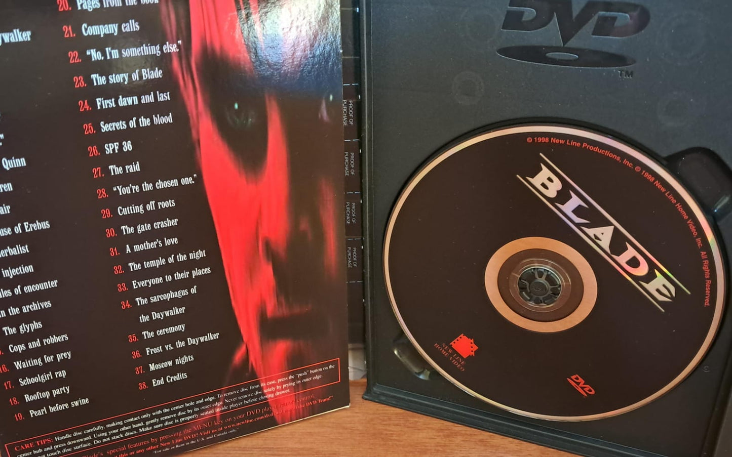 🎬 Blade – The Platinum Series [DVD Importado]. Excelente estado. formato muerto