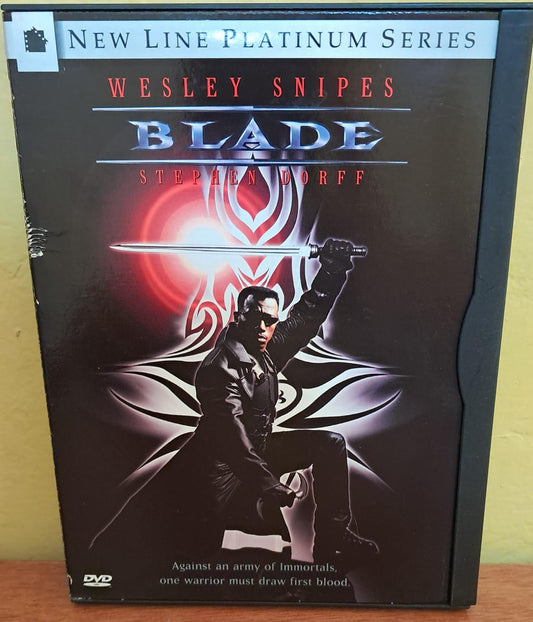 🎬 Blade – The Platinum Series [DVD Importado]. Excelente estado. formato muerto