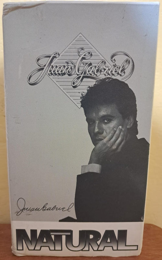 Juan Gabriel. Al Natural. Beta doble. En buen estado.