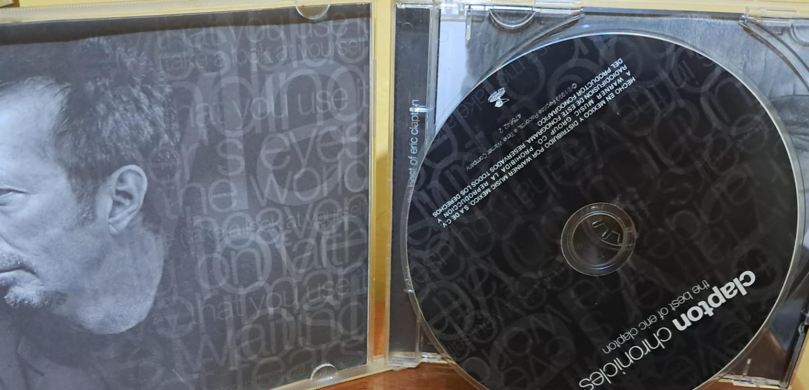 ERIC CLAPTON – CLAPTON CHRONICLES: THE BEST OF. Cd en buen estado. formato muerto