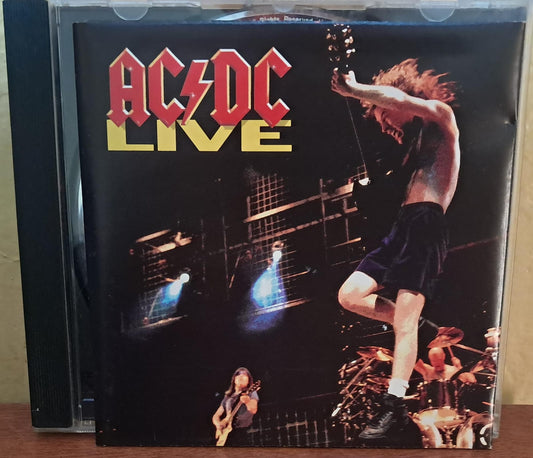 AC/DC – LIVE en CD en excelente estado. formato muerto