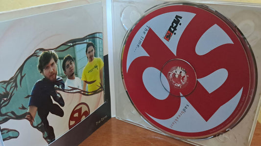 Sad Breakfast. The time... Cd en excelente estado. formato muerto